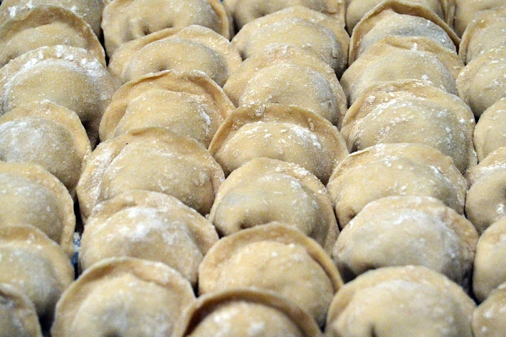 Сколько можно хранить мясо и пельмени в холодильнике