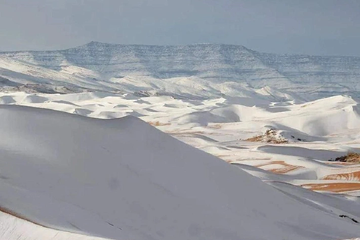 В Сахаре выпал снег