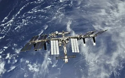 В космосе сейчас находится рекордное количество землян