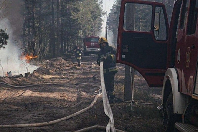 в зоне отчуждения чернобыльской аэс бушует пожар