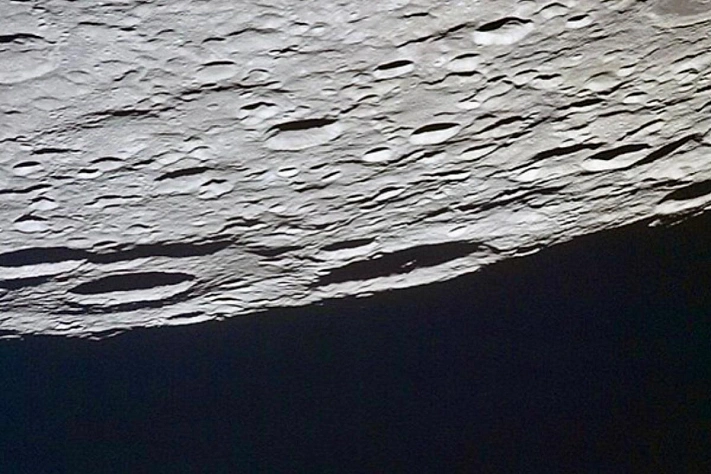 Американский стартап собирается открыть отель на Луне