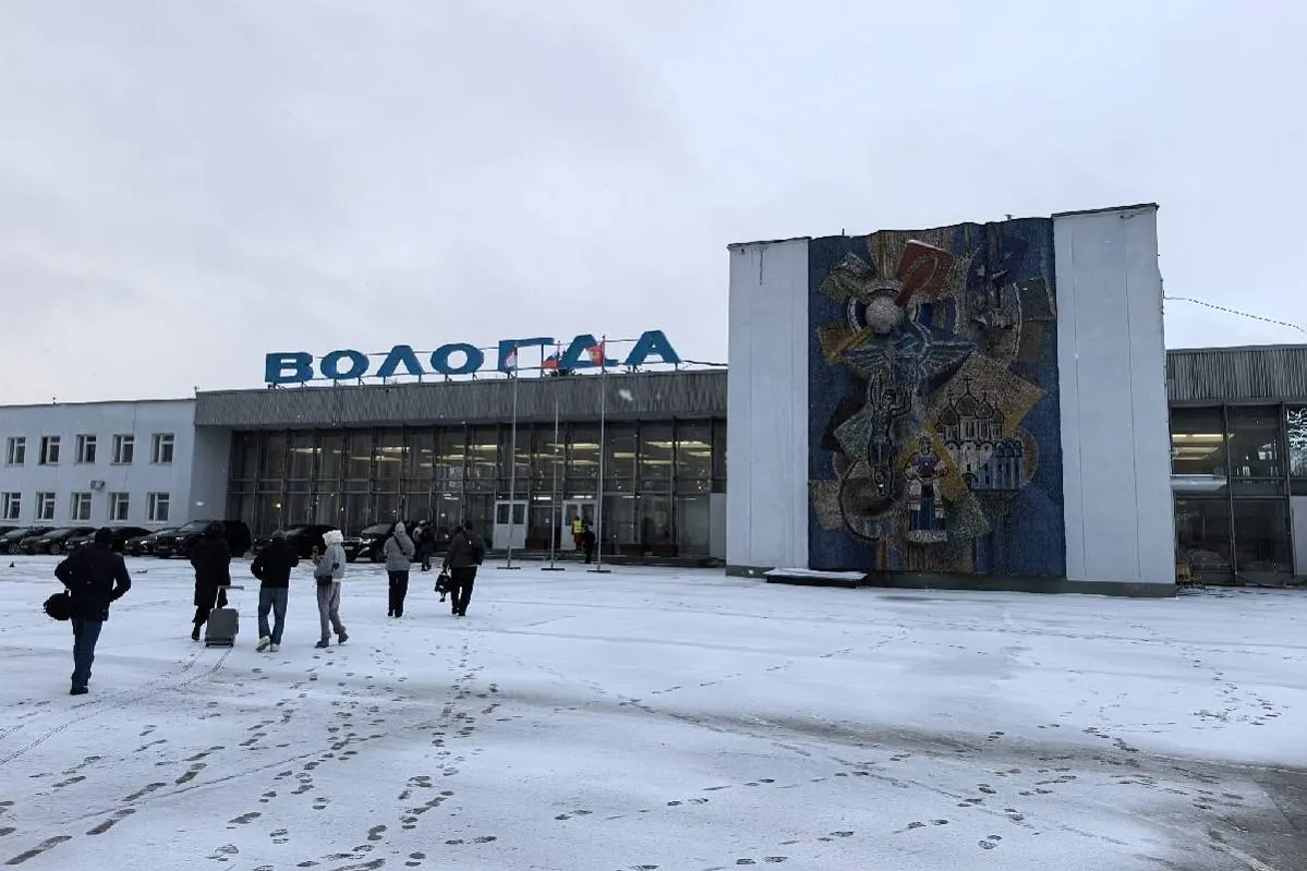Обновлённый терминал аэропорта Вологды сохранили в стиле 70-х