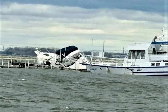 В Волгограде затонула яхта бывшего депутата гордумы