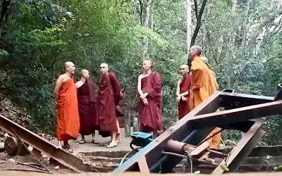 Обрыв канатной дороги на Шри‑Ланке: погибли семь буддийских монахов