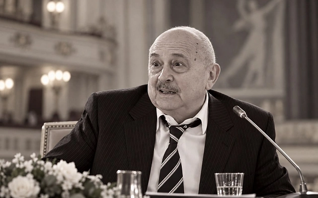 Умер режиссер Александр Шаровский