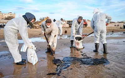 В Росприроднадзоре назвали сумму ущерба от крушения танкеров в Чёрном море