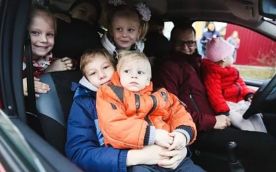Материнский капитал не разрешат тратить на покупку автомобиля