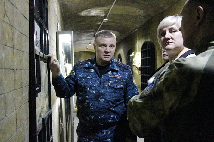 Экс-начальника иркутского СИЗО приговорили к 5 годам колонии за пытки заключённых