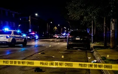 Толпу в Чикаго расстреляли из внедорожника