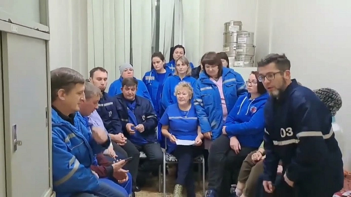 В Красноярском крае повысили зарплаты грозившим увольнением медикам