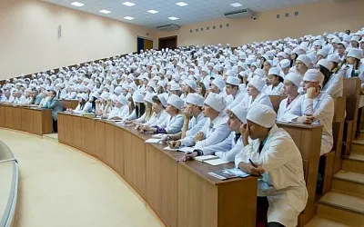Медвузы России подняли цены на образовательные услуги