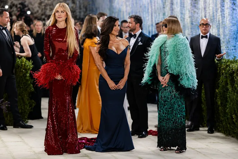 анна винтур ищет новых спонсоров met gala