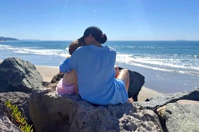 меган показала редкий кадр с лилибет и поздравила её с 8 марта