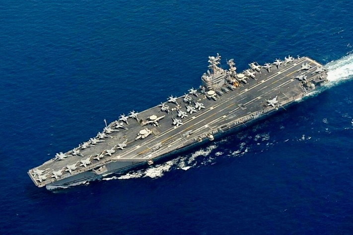 КСИР заявил об ударе по авианосцу USS Abraham Lincoln