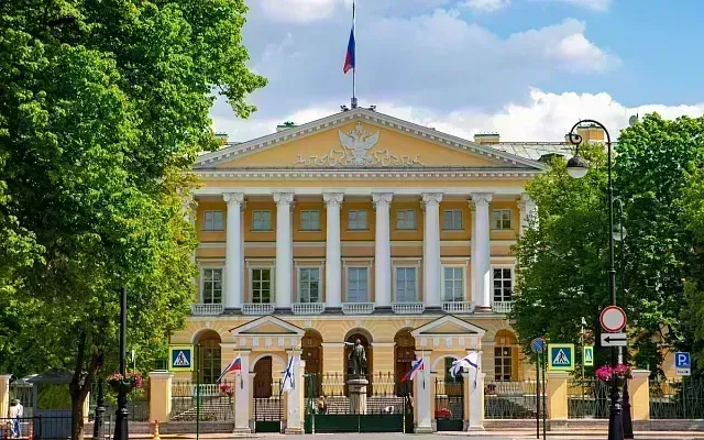 В Санкт-Петербурге с 1 октября отменят последние коронавирусные ограничения