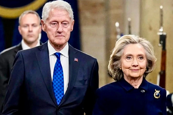 Клинтоны согласились дать показания по делу Эпштейна