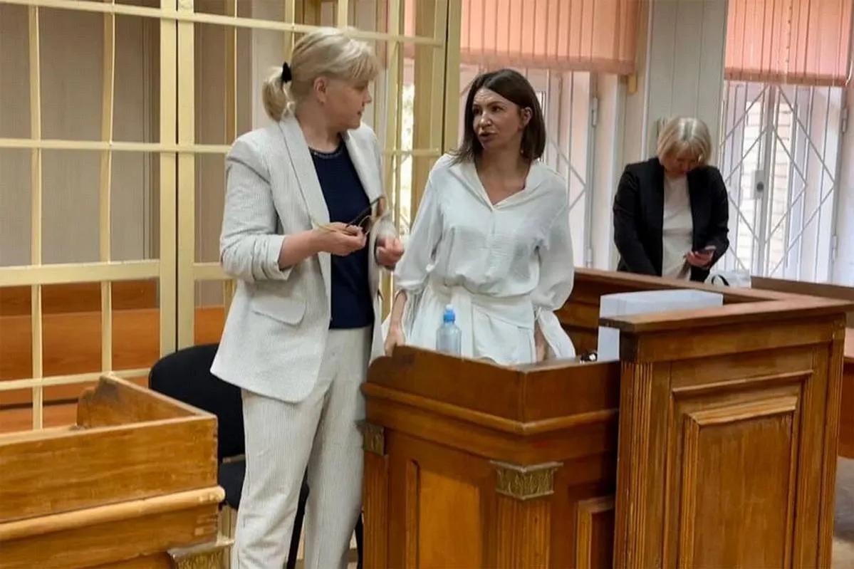 Елену Блиновскую оставили под домашним арестом