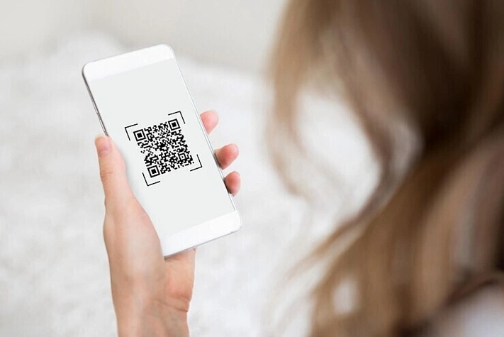 Мошенники стали вытягивать деньги из жертв, используя QR-коды