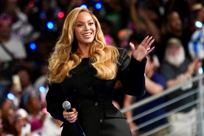 Бейонсе почти у отметки в миллиард