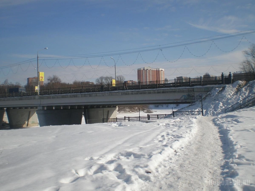 В Подмосковье власти возведут временный мост вместо разрушенного