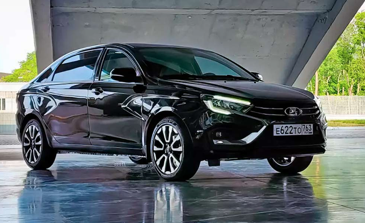 В Сочи показали новую Lada Vesta Aura