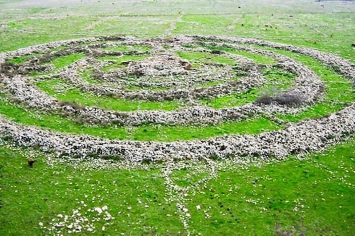 На Голанских высотах нашли десятки каменных кругов рядом с «израильским Стоунхенджем»