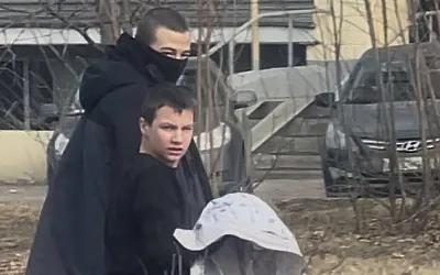 В Подмосковье из травматического пистолета обстрелян автобус