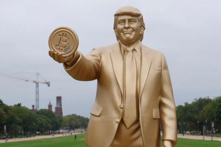 Золото у Капитолия: зачем поставили Трампа?