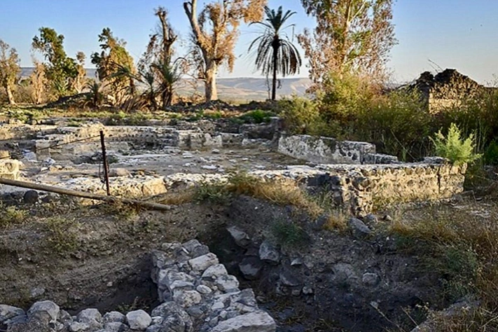 Свинцовая пуля с насмешкой раскрыла язык античной войны