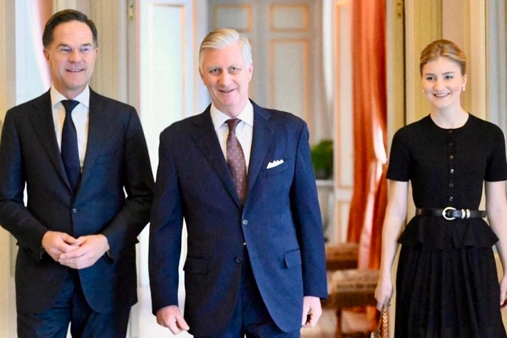 Принцесса Елизавета выходит на «взрослые» встречи НАТО