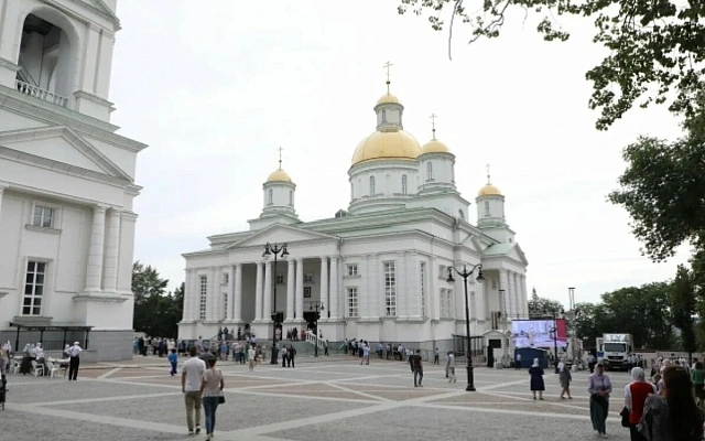 В восьми регионах России Радоница объявлена нерабочим днём