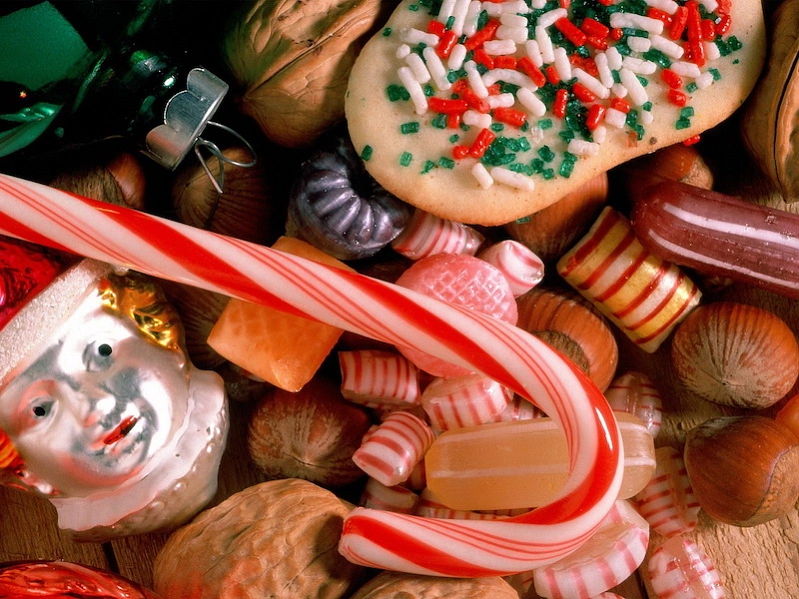 Опасными признаны почти все наборы конфет к Новому году