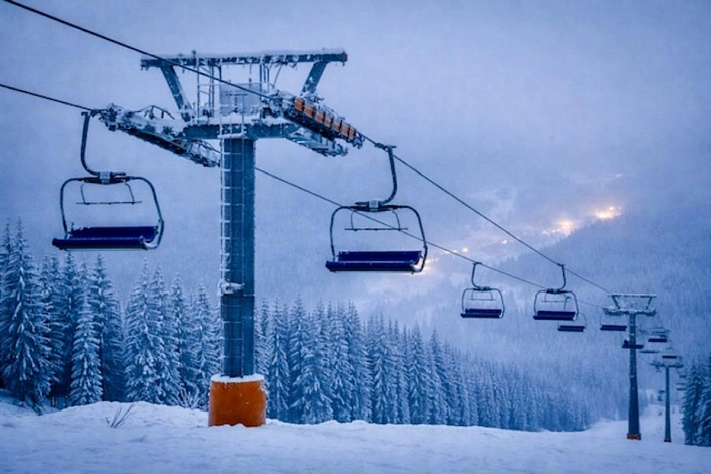 Полсотни человек застряли на сломанном подъёмнике в подмосковном Степаново