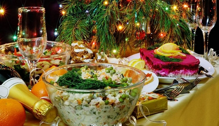 Большинство россиян назвали Новый год бессмысленным без «селедки под шубой»