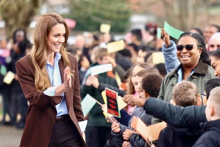 Кэтрин выбрала лоферы и разговор о главном