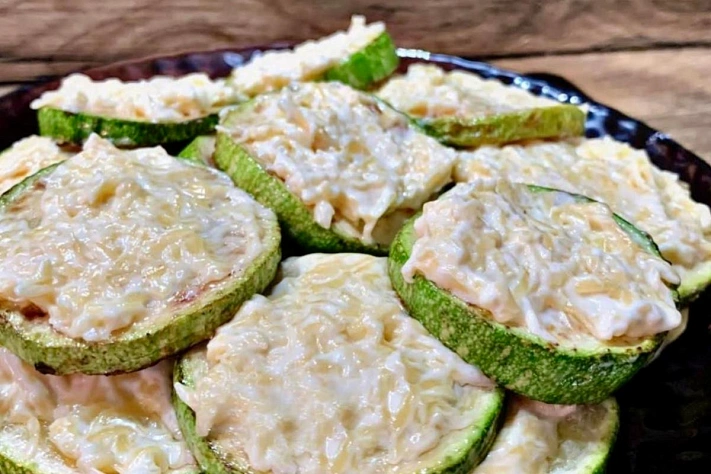 Жареные кабачки с сыром и чесноком — идеальная летняя закуска