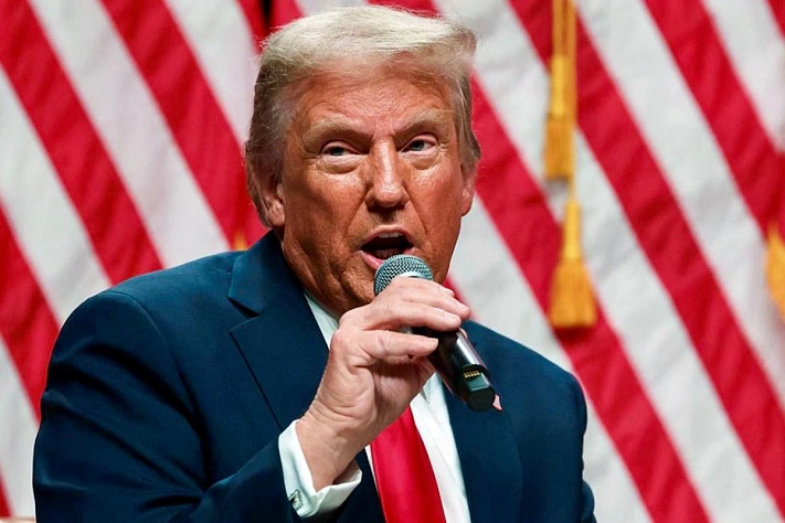 В Белом доме не справляются со скоростью речи Трампа: стенографистам требуется помощь