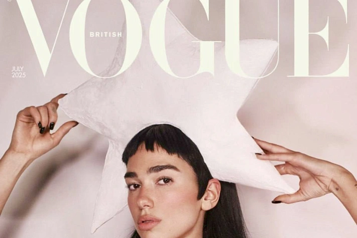 Дуа Липа подтвердила помолвку с Каллумом Тернером в фотосессии для Vogue