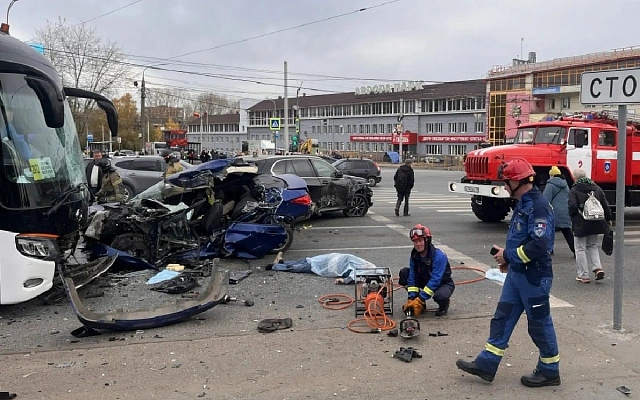 В Ижевске водитель спровоцировал массовое ДТП с четырьмя погибшими
