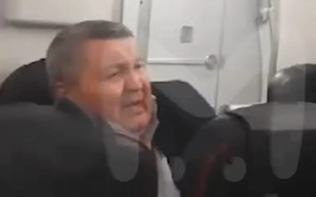 Помощник депутата Госдумы устроил дебош в самолёте